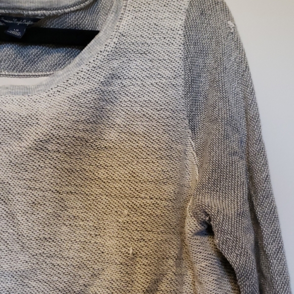 American Eagle Outfitters Distressed 3/4 Shirt - Picture 5 of 5